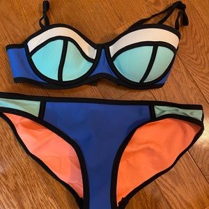 Triangl bikini set, size small